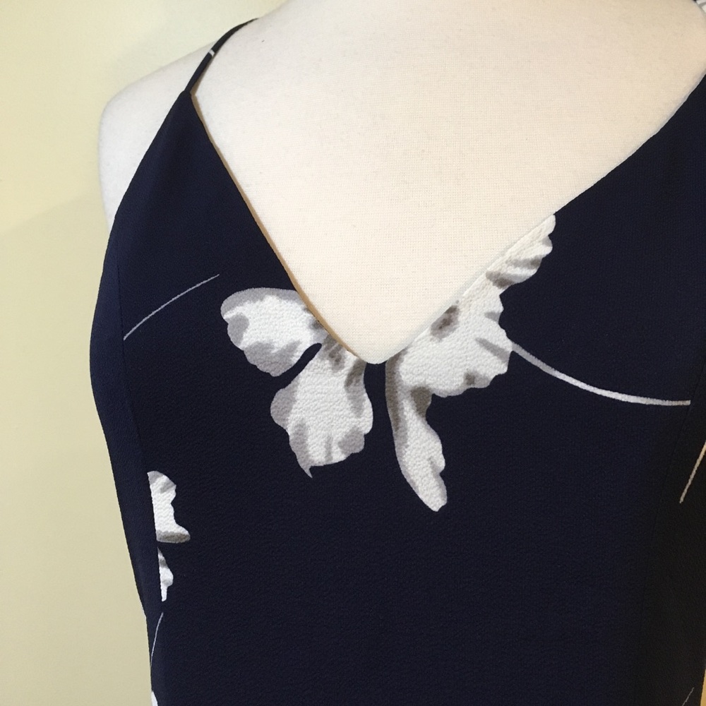 Strappy Handkerchief Hem Maxi Dress - Picture 4 of 6